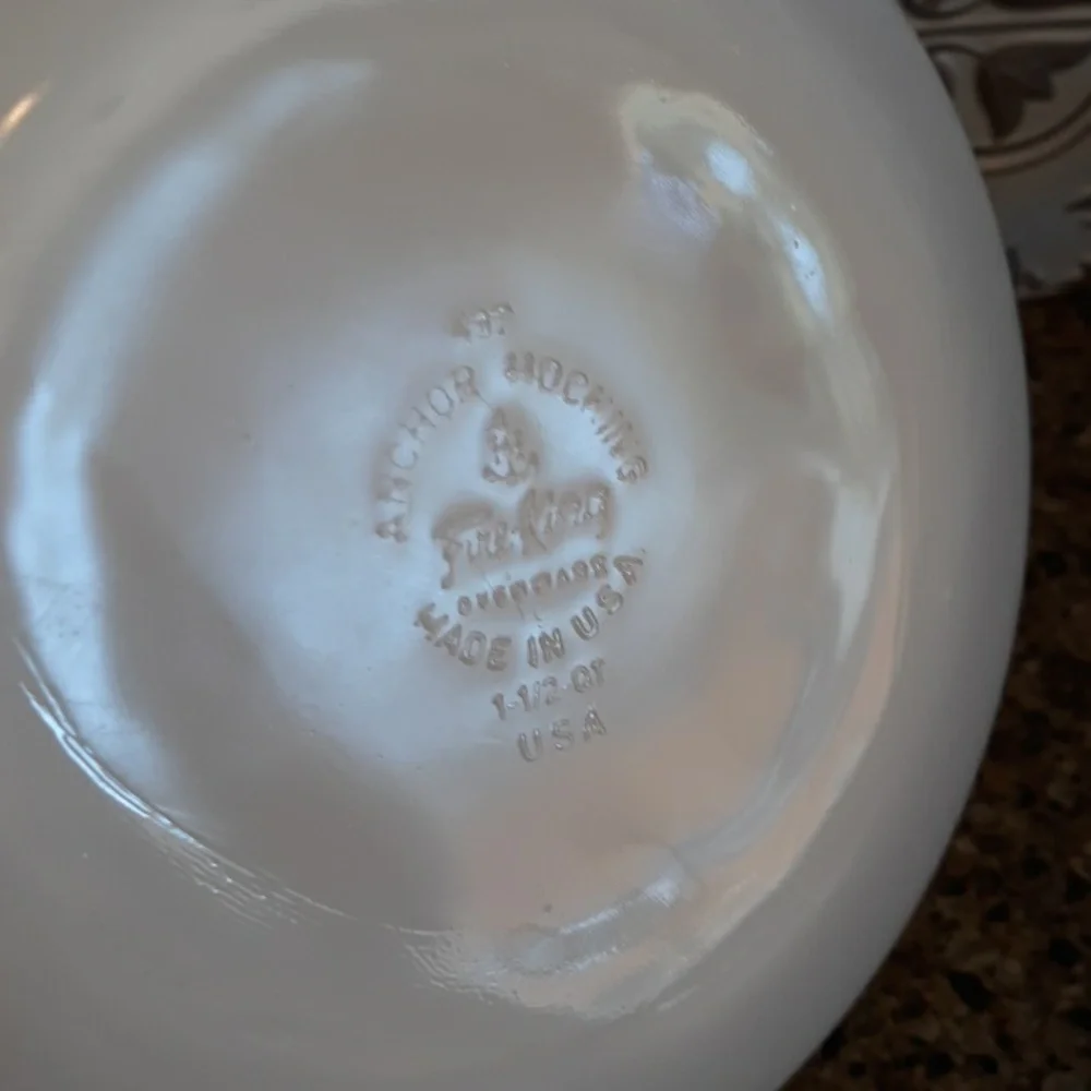 Fire King Anchor Hocking Milk Glass Casserole Dish With Lid